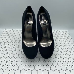 9 & Co. Black Fabric Pump Heels